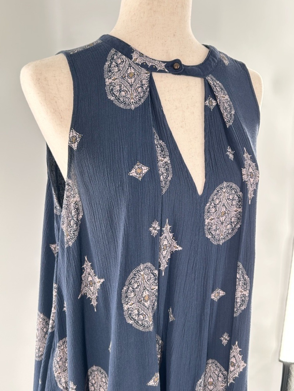 Free People Navy Medallion Sleeveless Tunic Dress XS - Picture 4 of 12